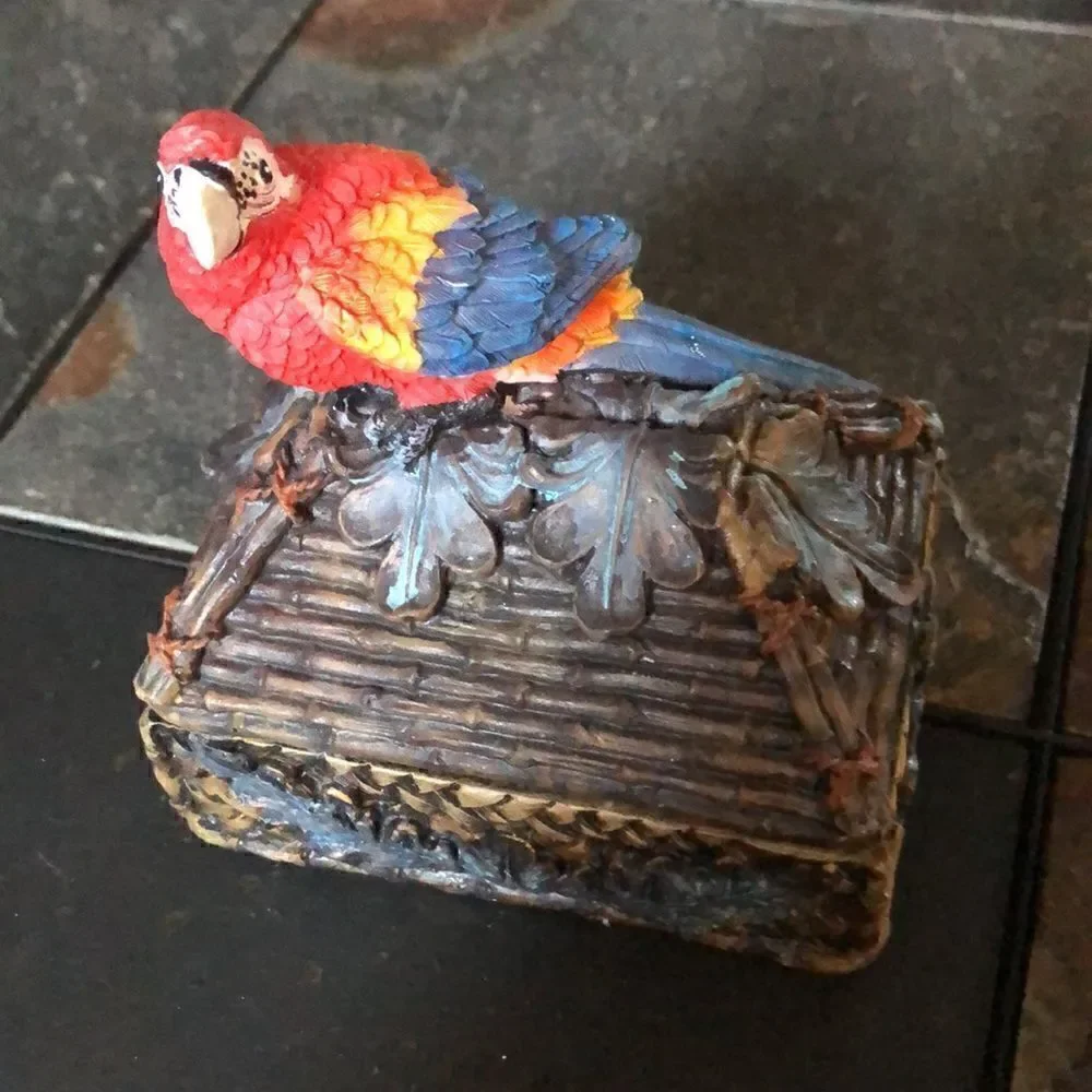 Resin Trinket Box Faux Bamboo With Parrot on Top Tropical Decor 5